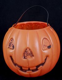 AJ Renzi Pumpkin Jack O Lantern Trick Treat Blow Mold Candy Bucket Vtg 60's